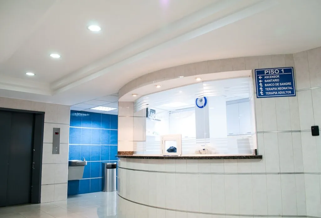 Phòng Phẫu Thuật Vô Khuẩn Áp Lực Dương Chuẩn Y Tế